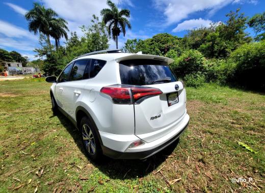 Toyota RAV4 XLE 2018