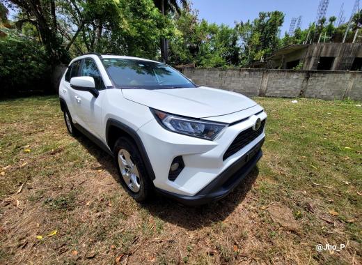 Toyota RAV4 XLE 2022