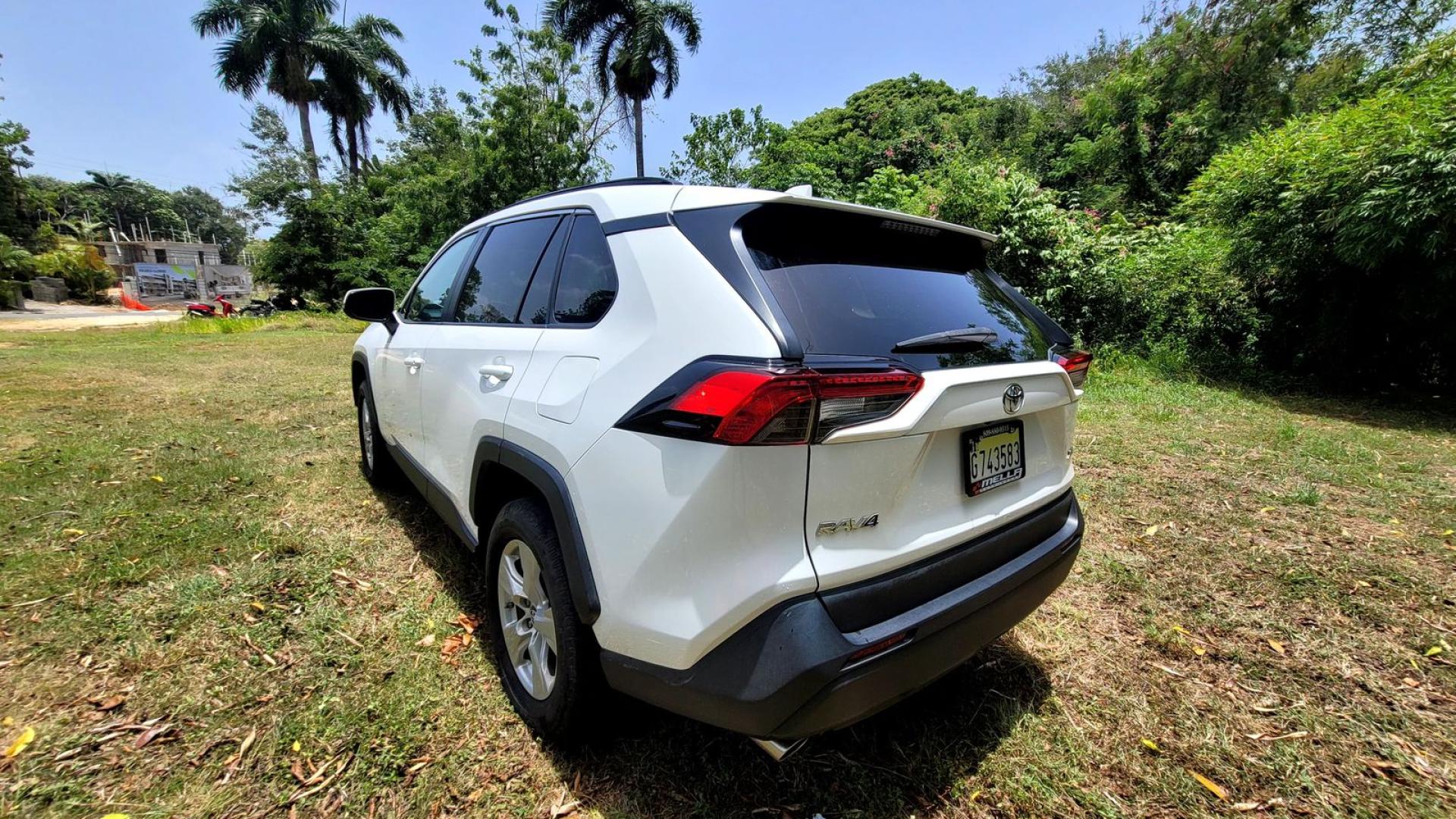 Toyota RAV4 XLE 2022